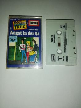 TKKG Folge 6 Angst in der 9a Grau mit Schwarzen Druck 490724 Europa (mit ZDF Logo)