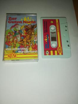 Zur Guten Nacht Folge 4 Das verdrehte Märchenland Weiß mit Rosa Aufkleber 4.27664 CD Kiosk