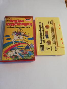Regina Regenbogen Folge 1 und das Regenbogenland Gelb 515 231.3 Europa(Innencover mit Stickern beklebet)