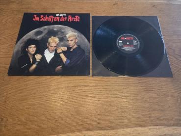 Die Ärzte Im Schatten der Ärzte 1985 CBS 26727 Holländische Pressung NM/VG+
