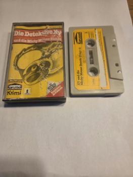 Die Detektive XY Folge 4 und die Mickey Mouse-Bande Schwarz mit Gelben Aufkleber 815904-4 Karussell(MC Label Seite 1 und Innencover beschädigt)