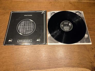 Kraftwerk Radio-Aktivität 1975 EMI Electrola 1C062-82087 Deutsche Pressung VG/VG+