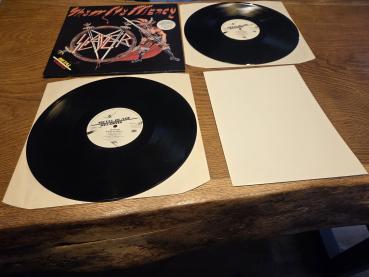 Slayer – Show No Mercy 1988 Metal Blade Records – ZORRO 7DM, Metal Blade Records – ZORRO 7 DM Doppel LP 12", 45 RPM incl Poster UK Pressung NM/VG+