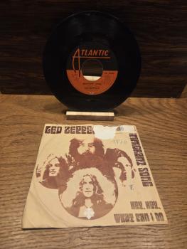 Led Zeppelin – Immigrant Song / Hey, Hey 1970 Atlantic – Atl. 70.460 Deutsche Pressung VG/VG-(Cover beschädigt)
