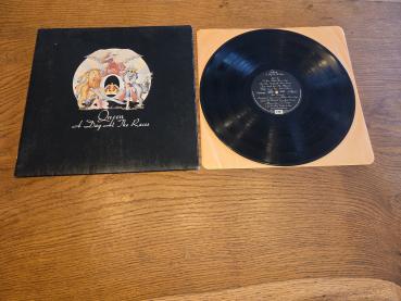 Queen A Day At The Races 1977 EMI 1C 064-98 485 Deutsche Pressung VG+/VG+