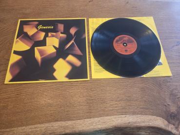 Genesis Genesis 1983 Vertigo 814287-1 Red Vertigo Label Deutsche Pressung VG/VG+