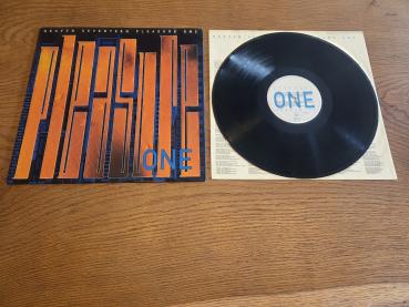 Heaven Seventeen ‎– Pleasure One 1986 Virgin ‎– 207 997, Virgin ‎– 207 997-630 Deutsche Pressung VG+/VG+