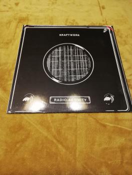 Kraftwerk Radio-Aktivität 1975 EMI Capitol Records 1A 038 1575021 Holländische Pressung VG+/VG