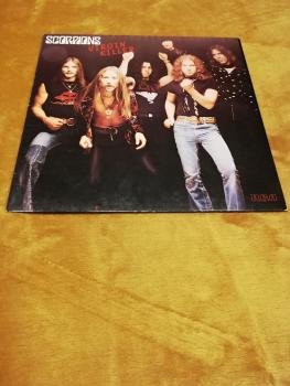 Scorpions Virgin Killer 1976 RCA NL 70031 Deutsche Pressung VG+/VG