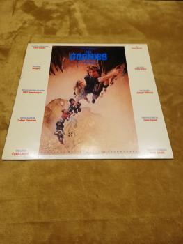 The Goonies Original Motion Picture Soundtrack 1985 EPIC EPC 70264 Holländische Pressung VG+/VG
