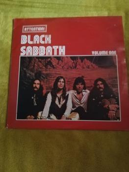 Black Sabbath Volume One 1975 WWA Records WWA 100 UK Pressung NM/VG