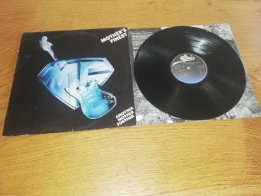 Mother`s Finest Another mother further 1978 Epic EPC 82037 Holländische Pressung VG+/VG-