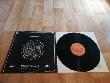 Kraftwerk Radio-Activity1976 EMI Capitol Records 3C 064-82087 Italienische Pressung VG/VG