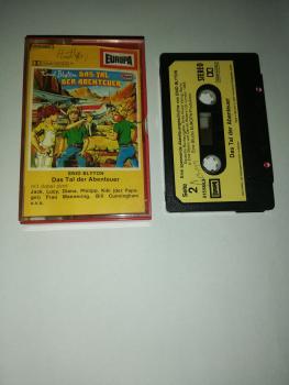 Enid Blyton Das Tal der Abenteuer Schwarz mit Beigen Aufkleber 515584.3 Europa(Frontcover und Seite 2 der MC beschrieben)