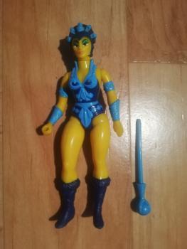 Masters of the Universe Teela mit Waffe 1982 Mattel