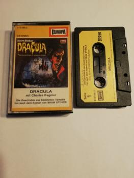 Dracula Schwarz mit Beigen Aufkleber 515586.0 Europa Weißes Cover(Innencover und Seite 1 der MC beschrieben)