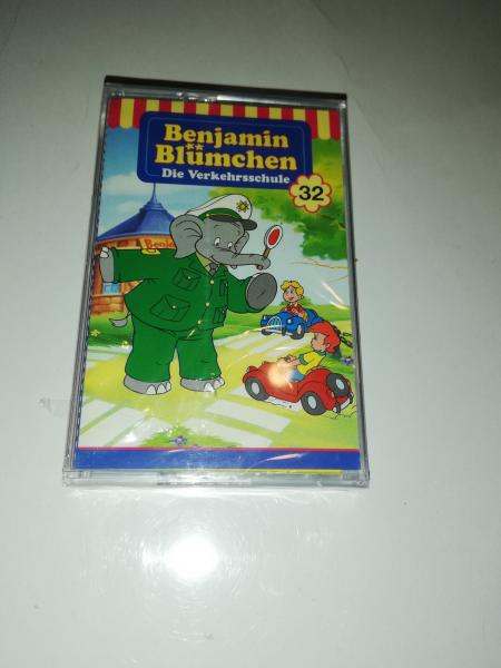 Benjamin Blümchen Folge 32 und die Verkehrsschule Weiß mit Blauen Druck 4.27532 (Blaues Kioskcover) Originalverpackt