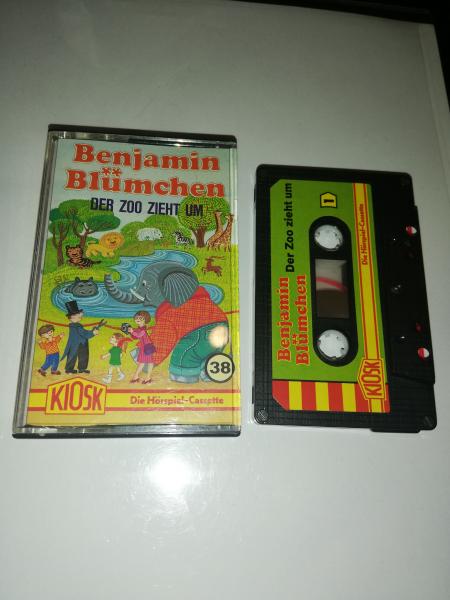 Benjamin Blümchen Folge 38 Der Zoo zieht um 4-fach Schwarz geschraubt Schwarz mit Grünen Cover 4.26025 CD Kiosk