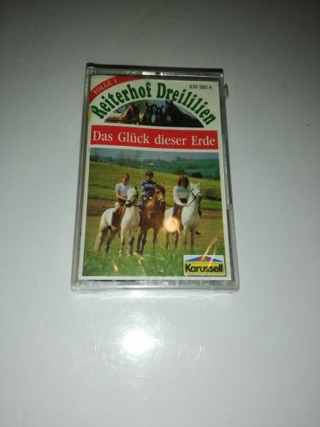 Reiterhof Dreililien Folge 1 Das Glück dieser Erde Schwarz mit Gelben Cover 839 560-4( Weiß Rotes Cover) Originalverpackt