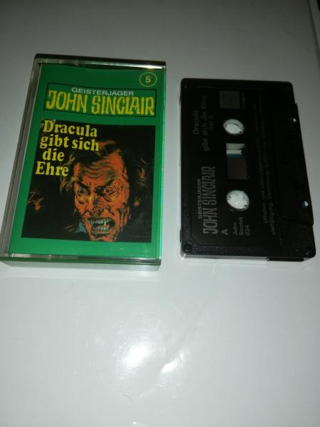 Geisterjäger John Sinclair Folge 5 Tonstudio Braun 5-fach Schwarz geschraubt Dracula gibt sich die Ehre Schwarz mit Weißen Druck 034