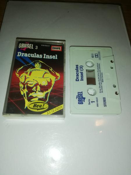 Europa Grusel Folge 3 Draculas Insel Weiß mit Blauen Druck 516432.0