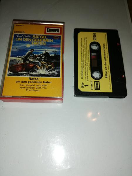 Enid Blyton Folge 2 Rätsel um den geheimen Hafen Schwarz mit Beigen Aufkleber 515567.3(Gelbes Cover)