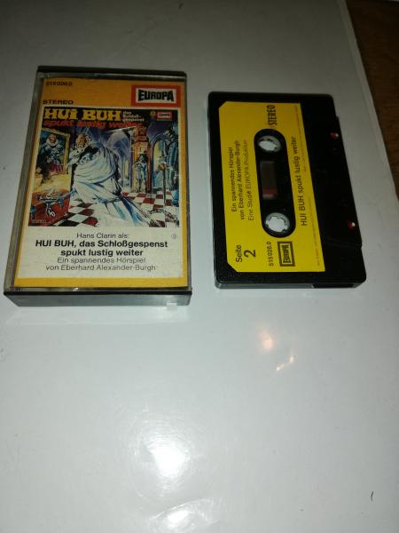 Hui Buh Folge 3 spukt lustig weiter Schwarz mit Gelben Aufkleber 515028.0 (Weißes Cover) Europa