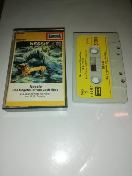 Nessie Das Ungeheuer von Loch Ness H.G. Francis Grau mit Gelben Aufkleber 515098.1