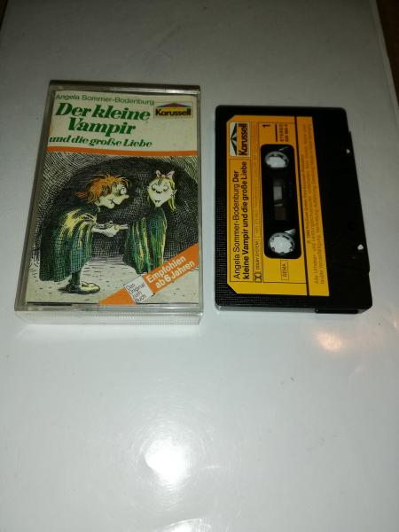 Der kleine Vampir und die große Liebe Schwarz mit Gelben Aufkleber 829864-4 Karussell