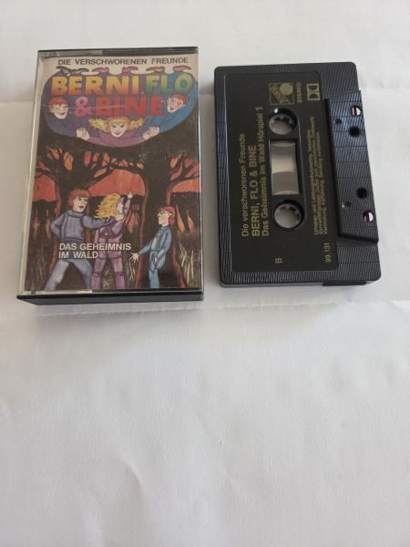 Berni, Flo & Bine Die verschworenen Freunde Folge 1 Das Geheimnis im Wald Schwarz mit Goldenen Druck 99.131 Junior