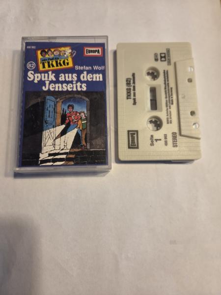 TKKG Folge 82 Spuk aus dem Jenseits Grau mit Schwarzen Druck 490963 Europa(Kleines Fenster)