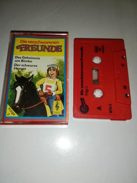 Die verschworenen Freunde Folge 2 Rot mit Schwarzen Druck STA2