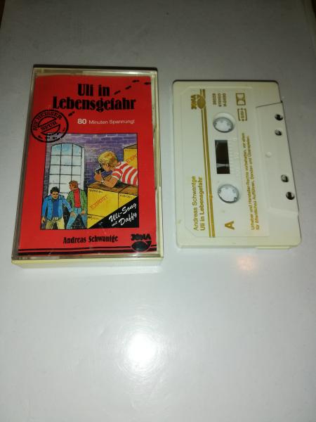 Uli in Lebensgefahr Weiß mit Goldenen Druck 36029