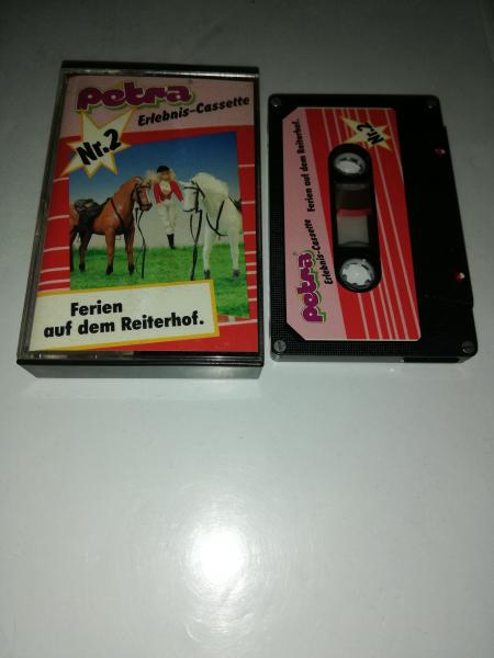 Petra Folge 2 Ferien auf dem Reiterhof 4-fach Silber geschraubt Schwarz mit Rosa Aufkleber