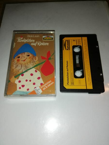 Pünkelchen auf Reisen Schwarz mit Gelben Aufkleber 822483-4 Karussell