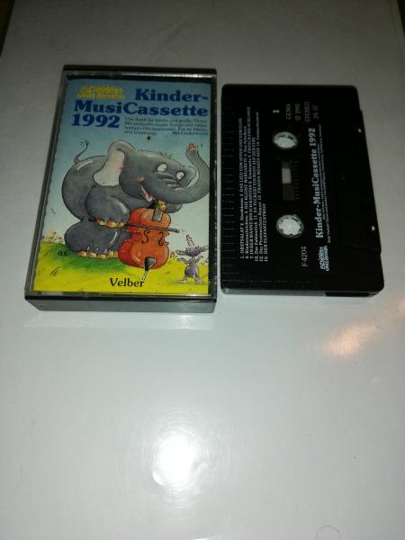 Spielen und Lernen 1992 Schwarz mit Weißen Druck F-4204