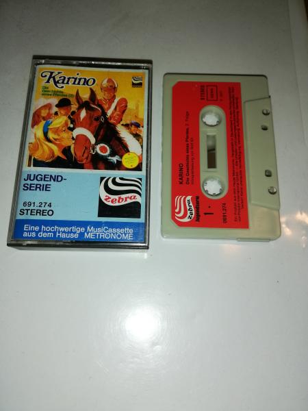 Karino Die Geschichte eines Pferdes Folge 2 Grau mit Roten Aufkleber 691.274 Zebra