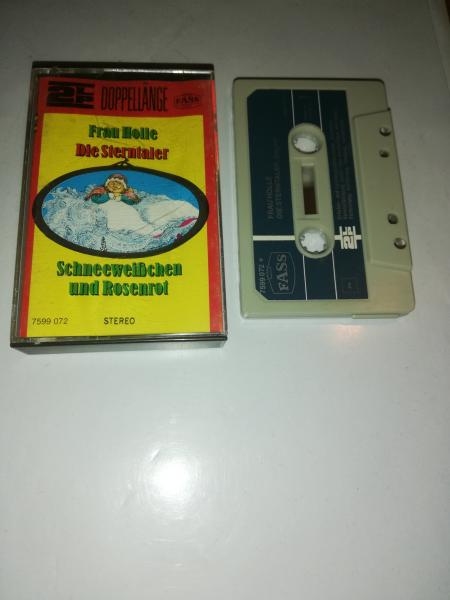 Frau Holle/Die Sterntaler/Schneeweißchen und Rosenrot Grau mit Schwarzen Aufkleber Doppellänge 7599072 Fass