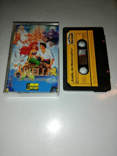 Arielle Die Meerjungfrau Schwarz mit Gelben Aufkleber 843718-4 Disneyland Karussell