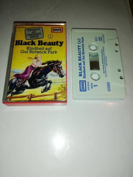 Black Beauty Folge 1 Kindheit auf Gut Birtwick Park Weiß mit Blauen Druck Aufkleber 515197.0 Europa