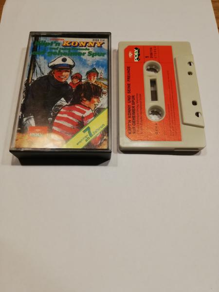 Käpt`n Konny und seine Freunde auf geheimnisvoller Spur Grau mit Roten Aufkleber 3159114 Poly