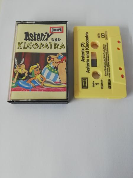 Asterix Folge 2 und Kleopatra Gelb 515868.0 Europa