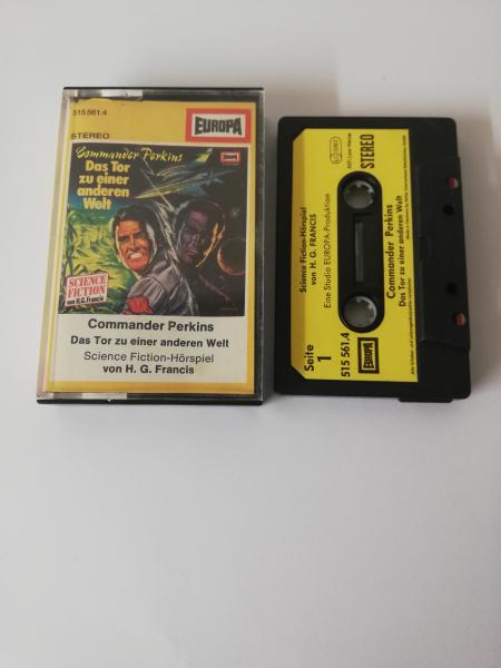 Commander Perkins Folge 1 Das Tor zu einer anderen Welt Schwarz mit Hellgelben Aufkleber 515561.4(ohne Nr. auf Cover)