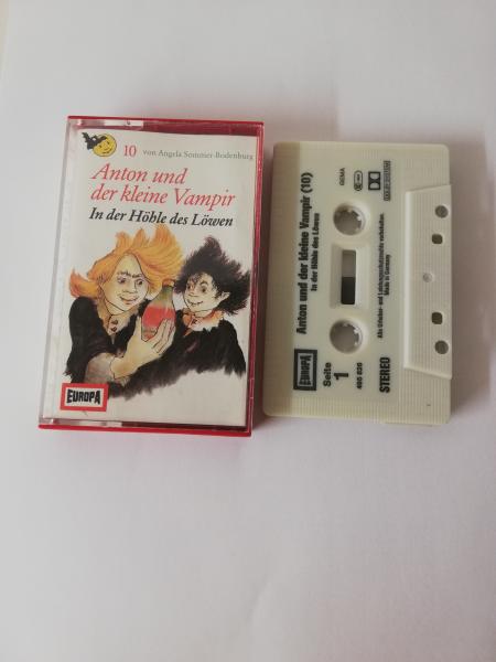 Der kleine Vampir Folge 10 In der Höhle des Löwen Grau mit Schwarzen Druck 495826-215 Europa