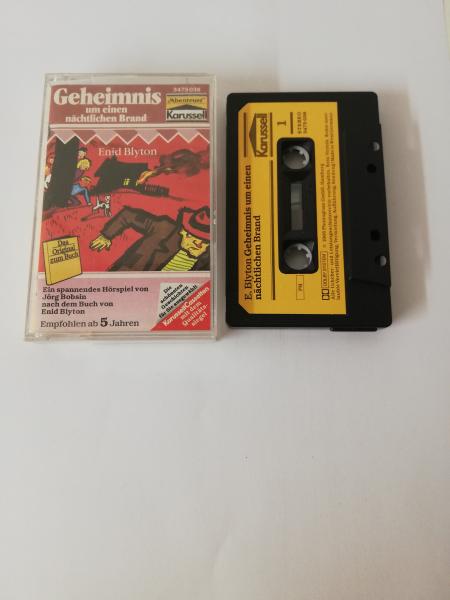 Geheimnis um einen nächtlichen Brand Schwarz mit Gelben Aufkleber 3475038 Karussell