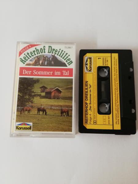 Reiterhof Dreililien Folge 4 Der Sommer im Tal Schwarz mit Gelben Cover 732867 (Weiß Rotes Cover) Karussell
