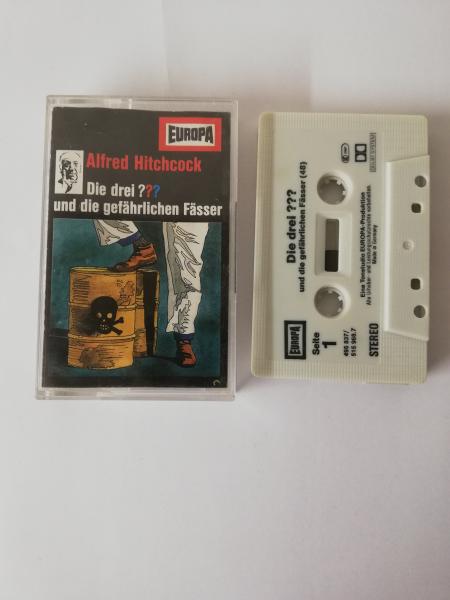 Die Drei Fragezeichen Folge 48 und die gefährlichen Fässer Grau mit Schwarzen Druck 495837-209 (Cover leicht beschädigt)