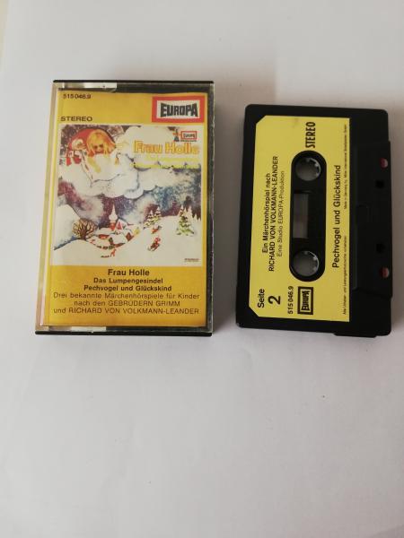 Frau Holle/Das Lumpengesindel/Pechvogel und Glückskind Schwarz mit Beigen Aufkleber 515046.9 Europa