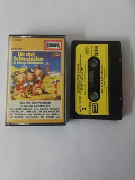 Die drei Schweinchen in neuen Abenteuern Schwarz mit Gelben Aufkleber 515068.0 Europa