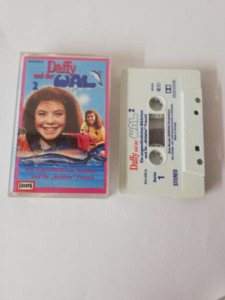 Daffy und der Wal Folge 2 Weiß mit Blau Roten Druck 514230.0 Europa